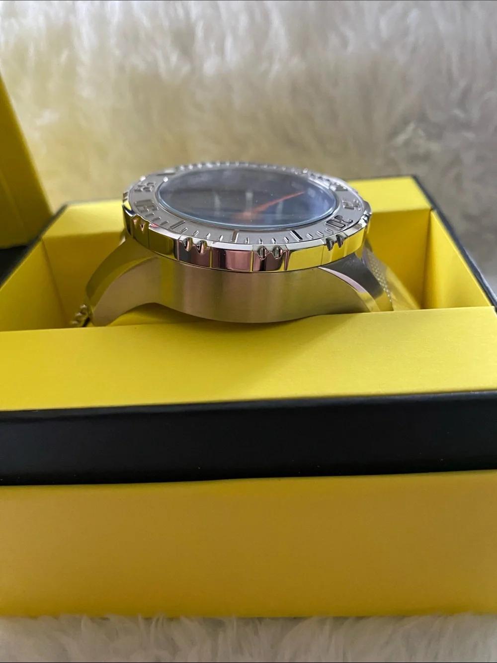 Invicta NEW Men’s Vintage Model 48011.  Silver Mesh Watch with Blue Dial